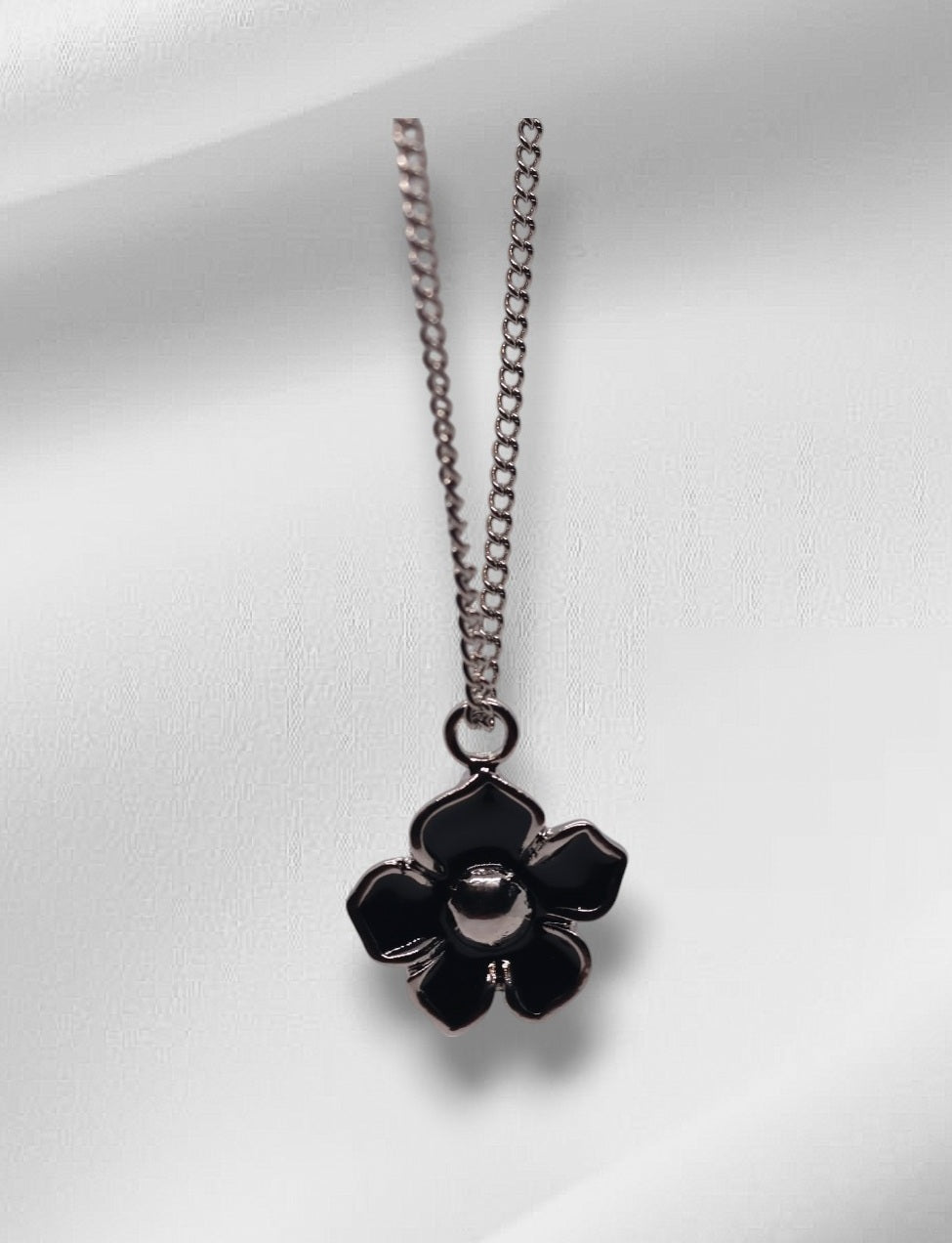 The Floral Necklace (Steel)